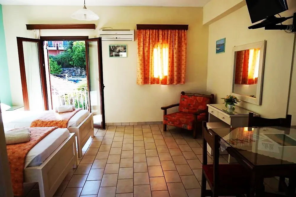 Byron Hotel Αργοστόλι Ξενοδοχείο με διαμερίσματα