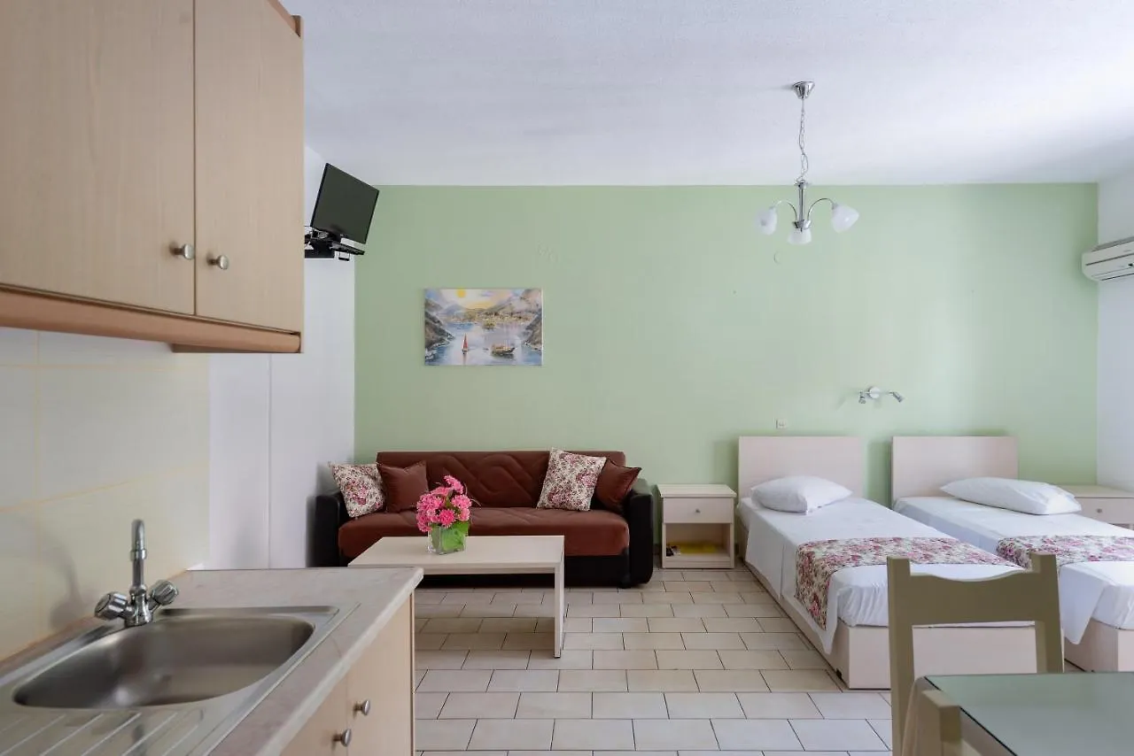 Ξενοδοχείο με διαμερίσματα Byron Hotel Αργοστόλι